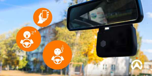 Spion_tengah_mobil_dengan_dashcam_yang_mendeteksi_pengemudi_mengantuk_untuk_keamanan_bisnis_armada