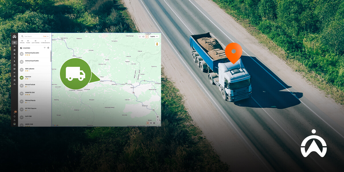 Truk dump biru di jalan dengan visualisasi peta digital untuk sistem GPS tracker fleet management.